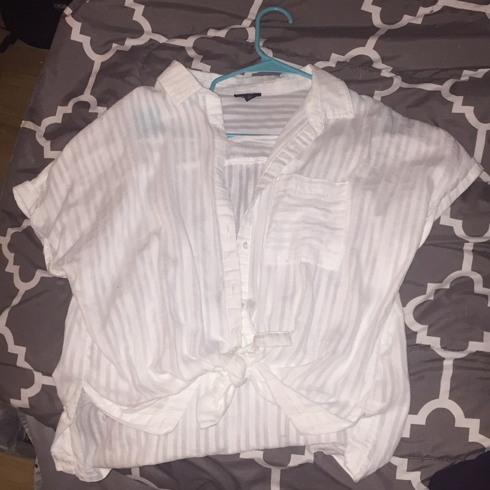 white button up blouse